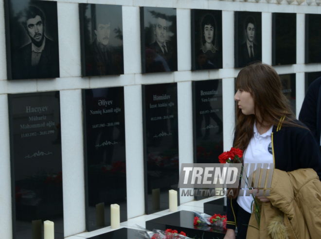 Azerbaijani public honors January 20 tragedy victims’ blessed memory.  Baku, 20 Jan. 2016